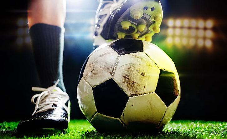 乐虎游戏：乒乓球台不起球拧不起来正常吗